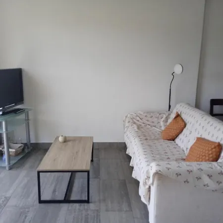 & Moderne T2 Proche Centre & Daire *