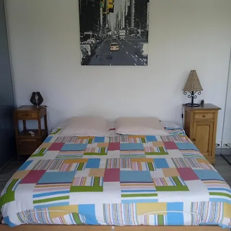 & Moderne T2 Proche Centre & Daire *